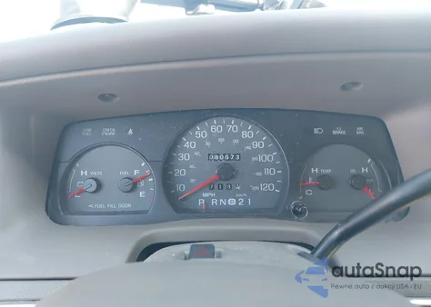 2004 Mercury Grand Marquis Gs z USA, uszkodzony, nr VIN 2MEFM74W64X625210